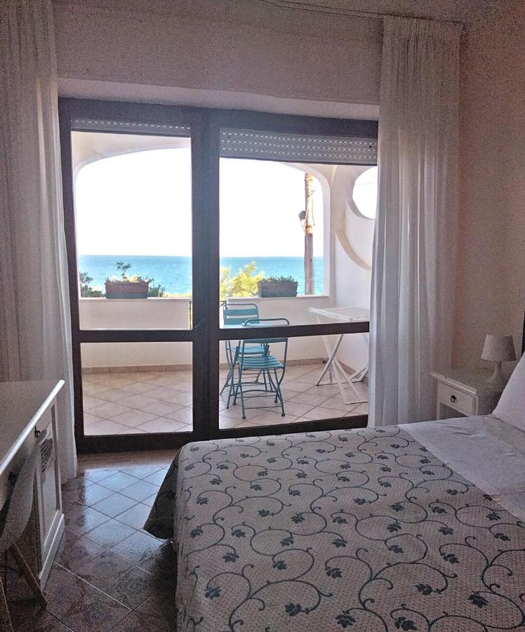 Hotel Il Vascello マリーナ・セッラ エクステリア 写真