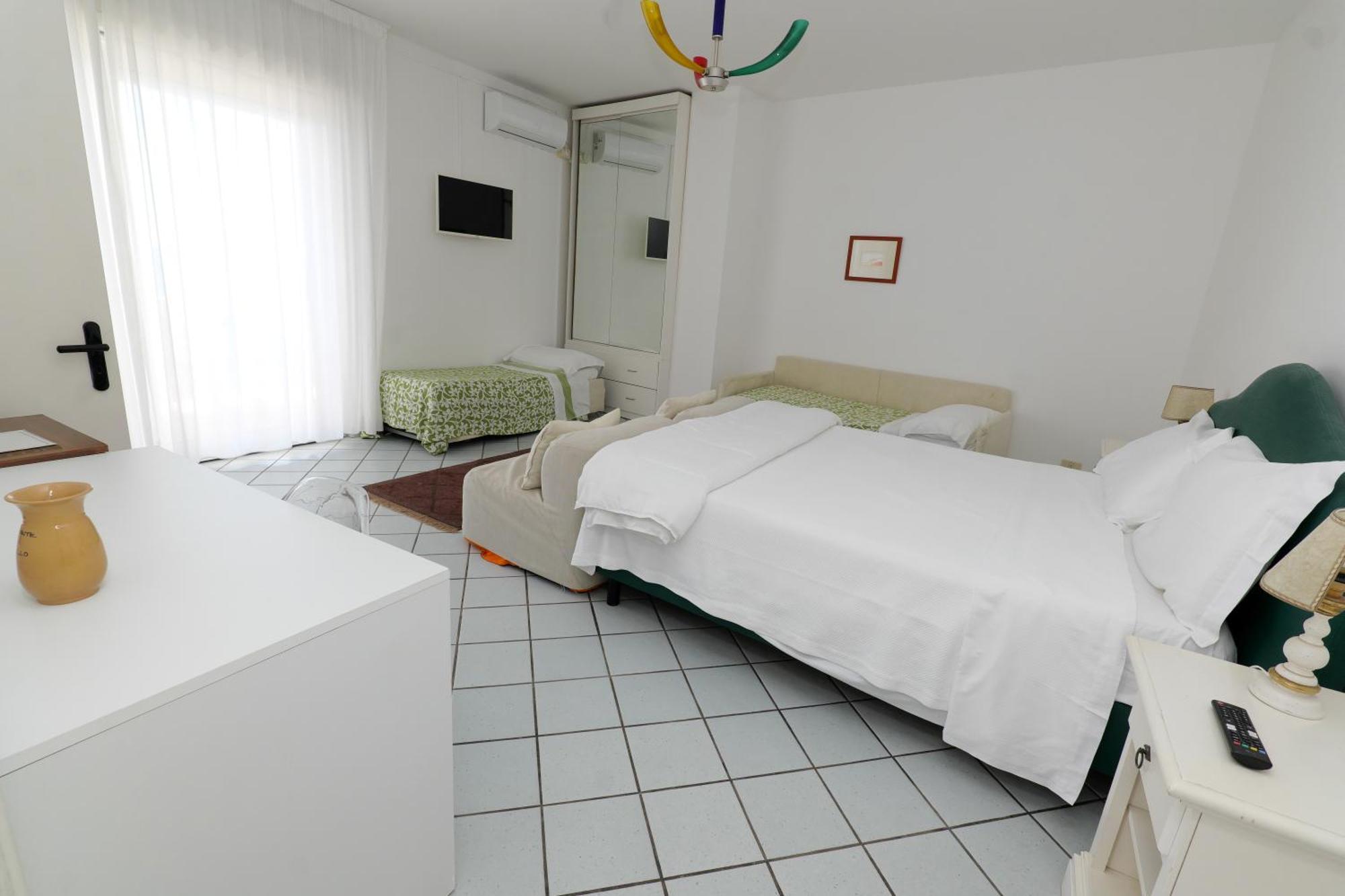 Hotel Il Vascello マリーナ・セッラ エクステリア 写真